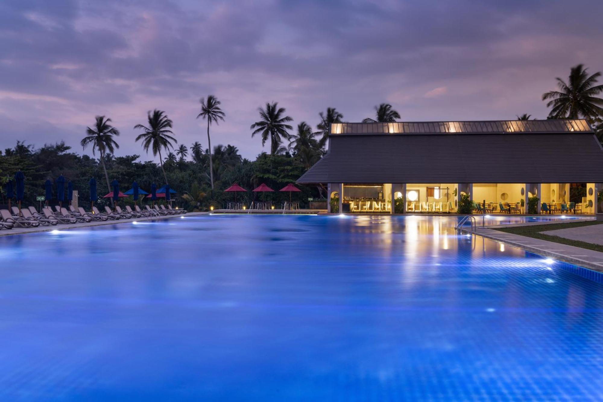 Sheraton Kosgoda Turtle Beach Resort Exterior foto